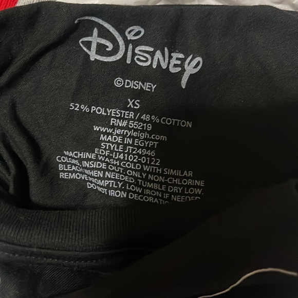 Disney shirt short sleeve model is wearing small and she’s 5’10 NWT - Picture 5 of 5